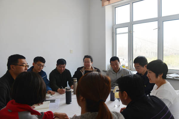 03班主任与学员就学习内容进行座谈交流.JPG